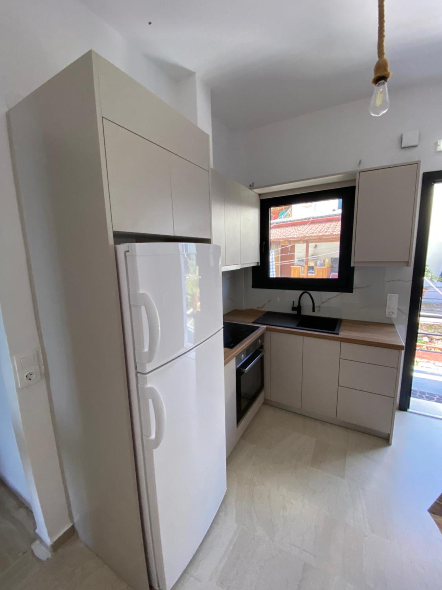Akrogiali Apartments Барбати Экстерьер фото